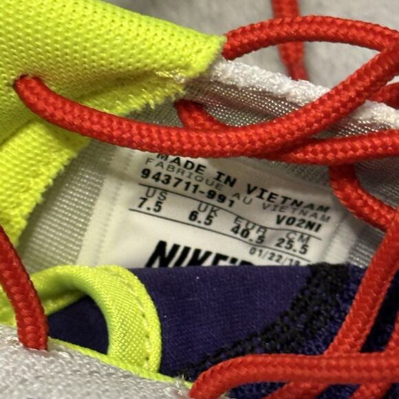 Nike Roshe Run Shoes Mens 7.5 / W 9 Custom White Purple Neon 943711-991 NIKEID - Picture 13 of 14